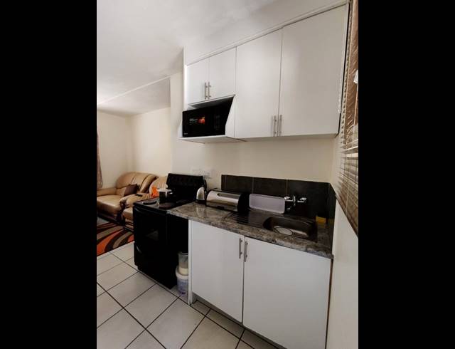 2 BEDROOM APARTMENT FOR SALE IN FLEURHOF